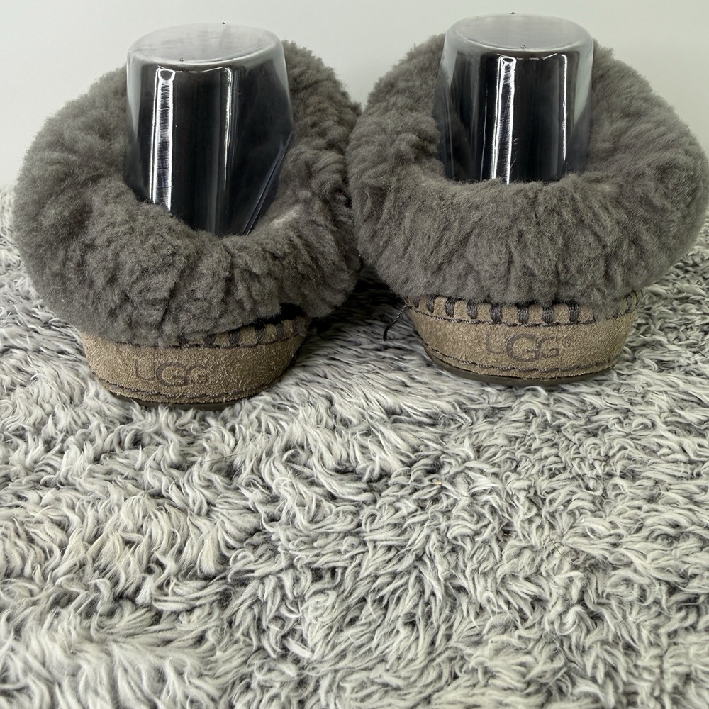 Uggs Slippers Black Gray Slip On Sheepskin Suede Shoes Women's Size 7 - Picture 5 of 10